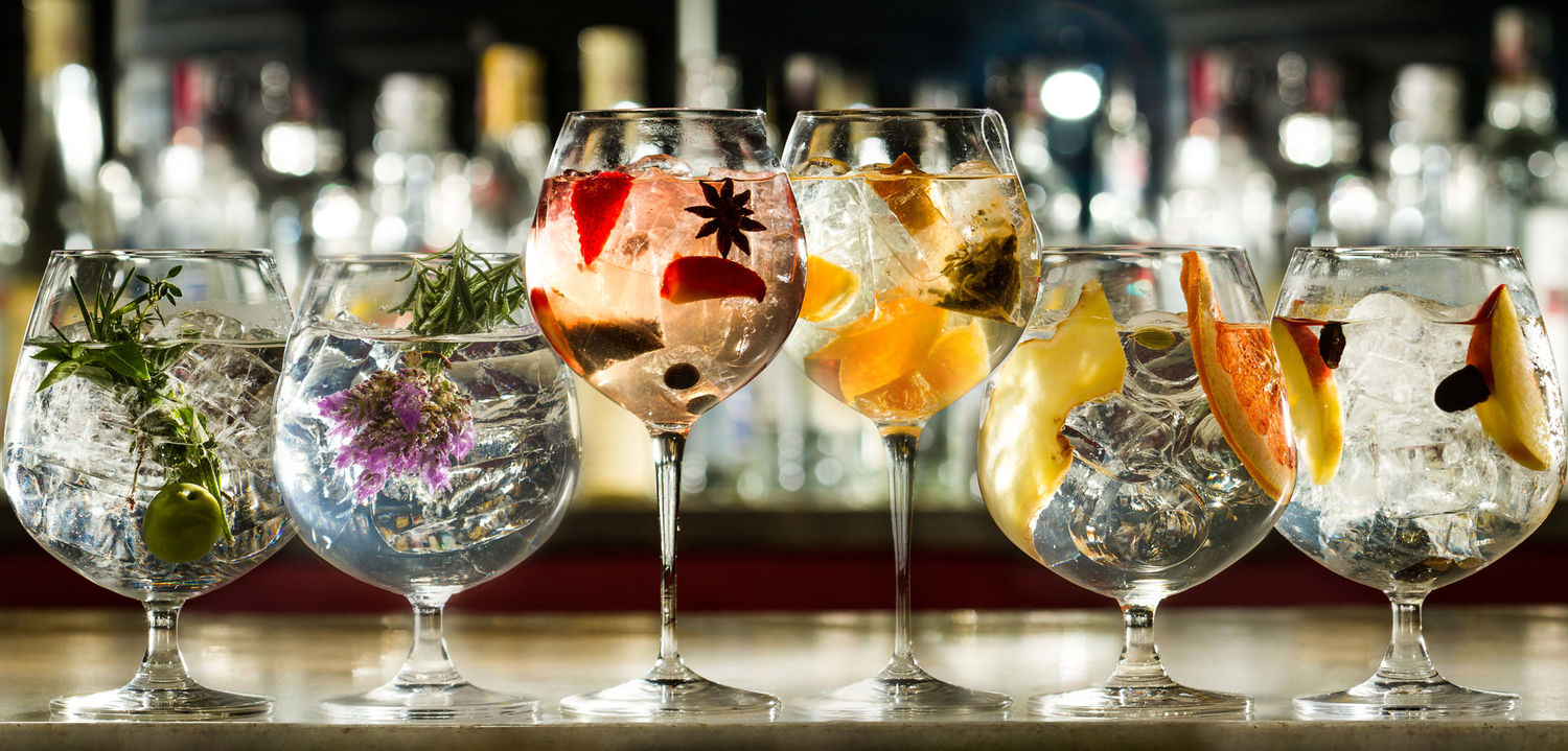 A NIGHT OF MANCHESTER GIN AT MIDDLETON CRICKET CLUB